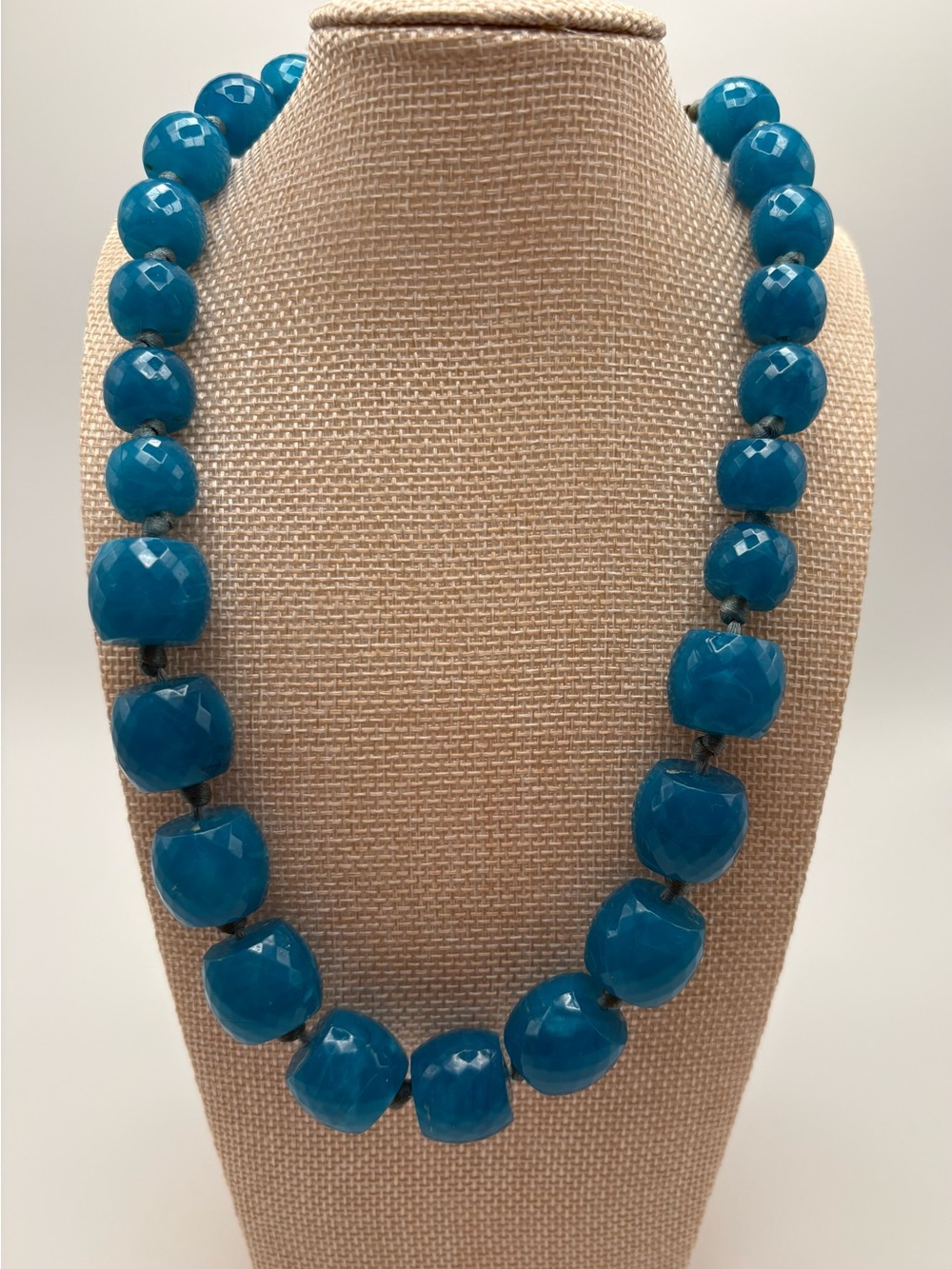 Jennifer Lopez Turquoise Blue Faceted Statement Necklace